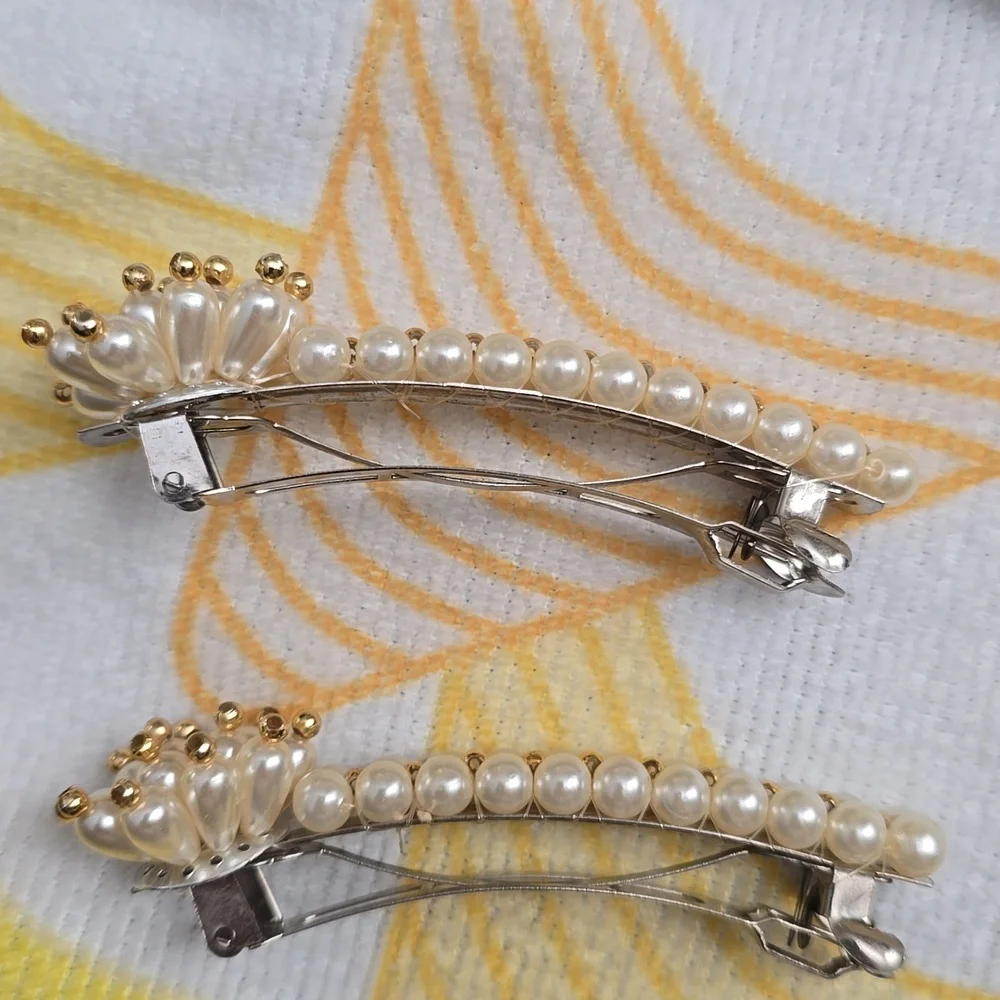 EUC - Vintage Faux Pearl and Gold Beads Hair Clips, Bundle of 3